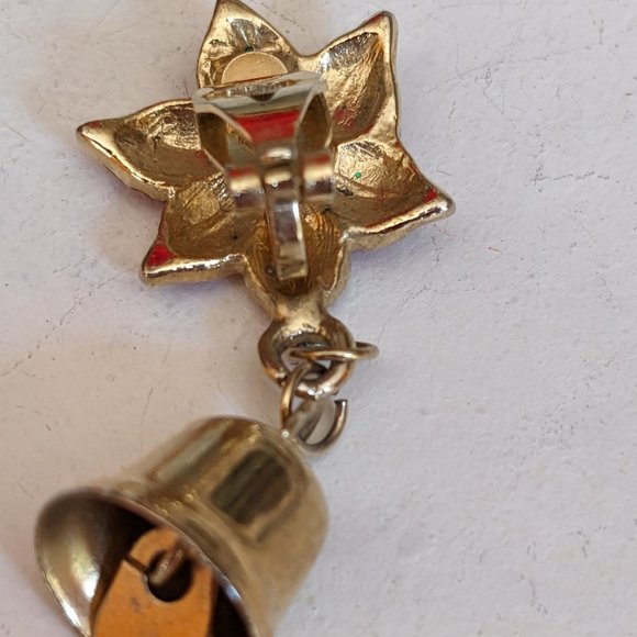 Dainty Christmas Clip On Earrings Bell Hangs From Enamel Painted Poinsettia - Picture 4 of 6